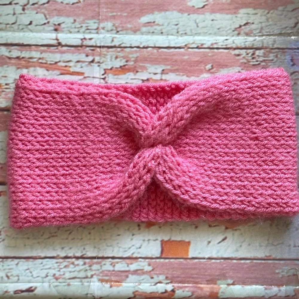 NWT. Knitted Headband.